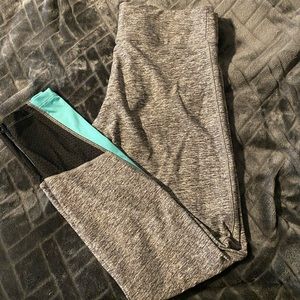 Medium VS PINK ultimate yoga pants